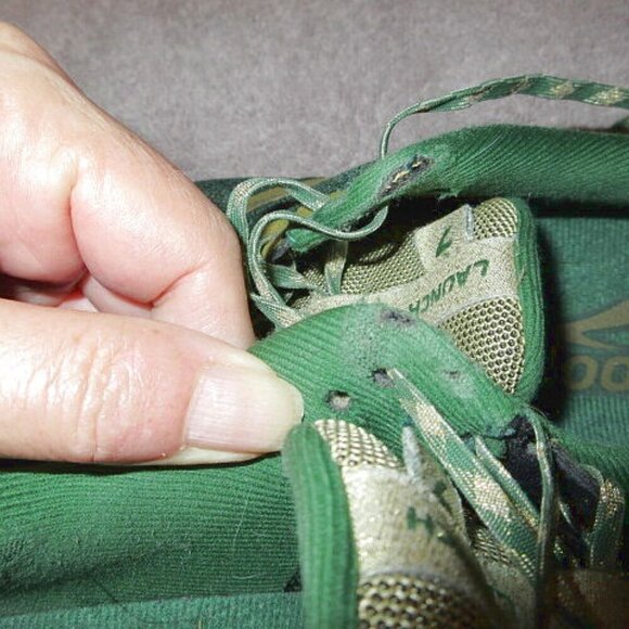 Brooks Womens Launch 7 Run Lucky Sneakers Size 7.5 Shoes Gold Eden Green LE - Picture 6 of 11